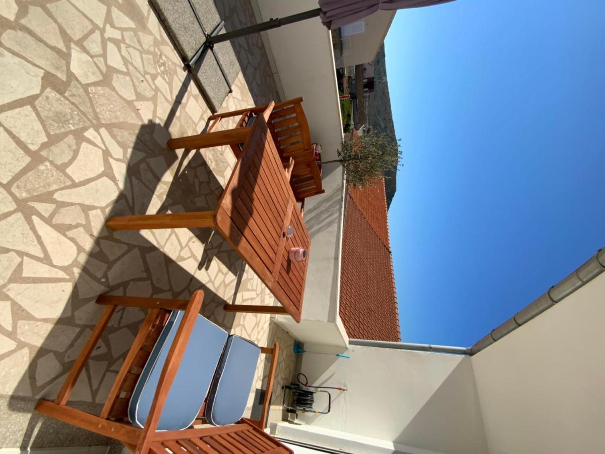 Apartments Leonardo Primošten Екстериор снимка
