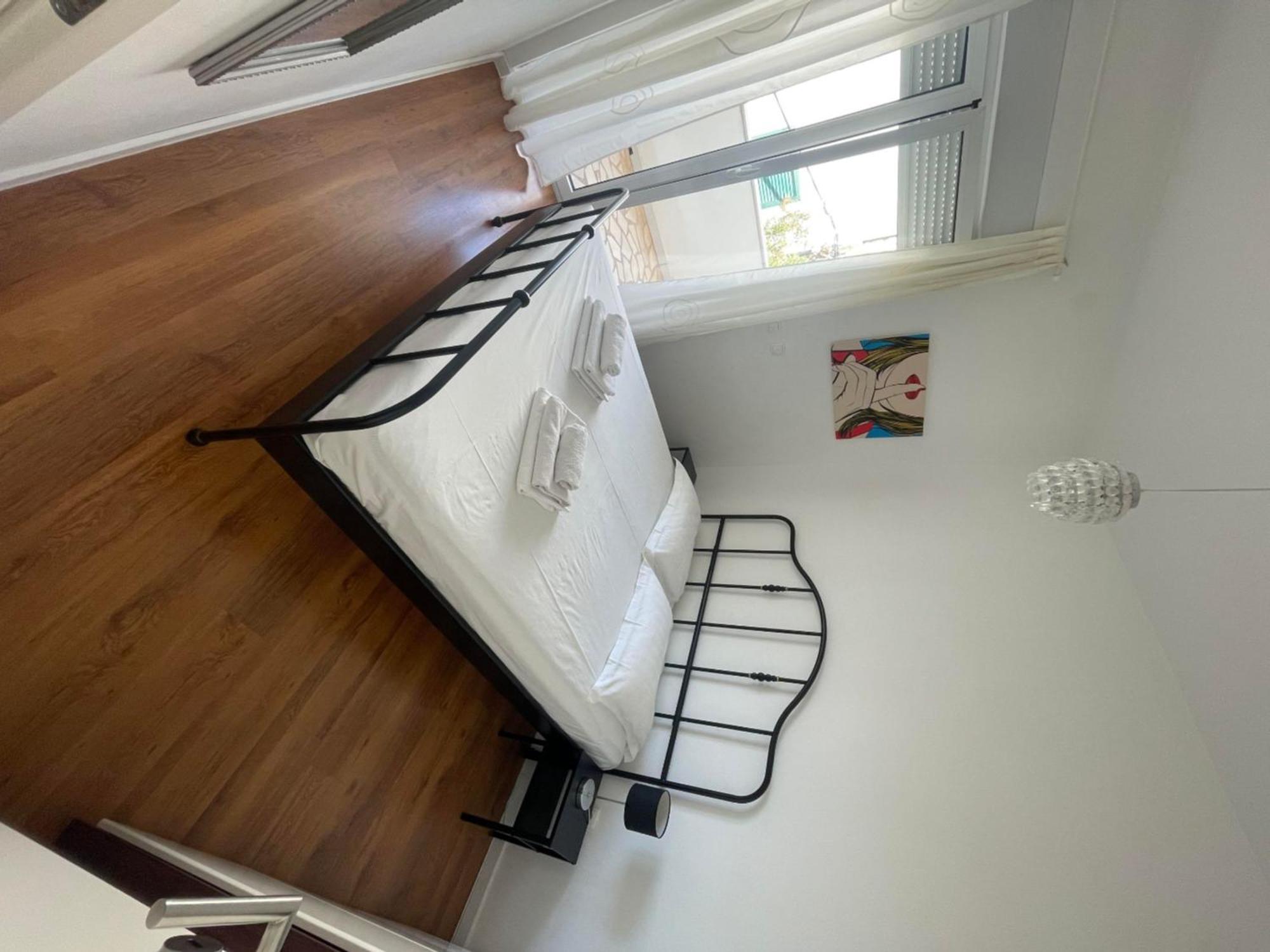 Apartments Leonardo Primošten Екстериор снимка