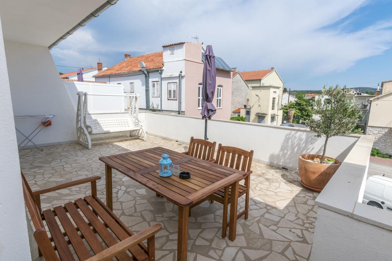 Apartments Leonardo Primošten Екстериор снимка