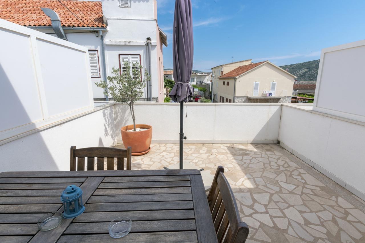 Apartments Leonardo Primošten Екстериор снимка